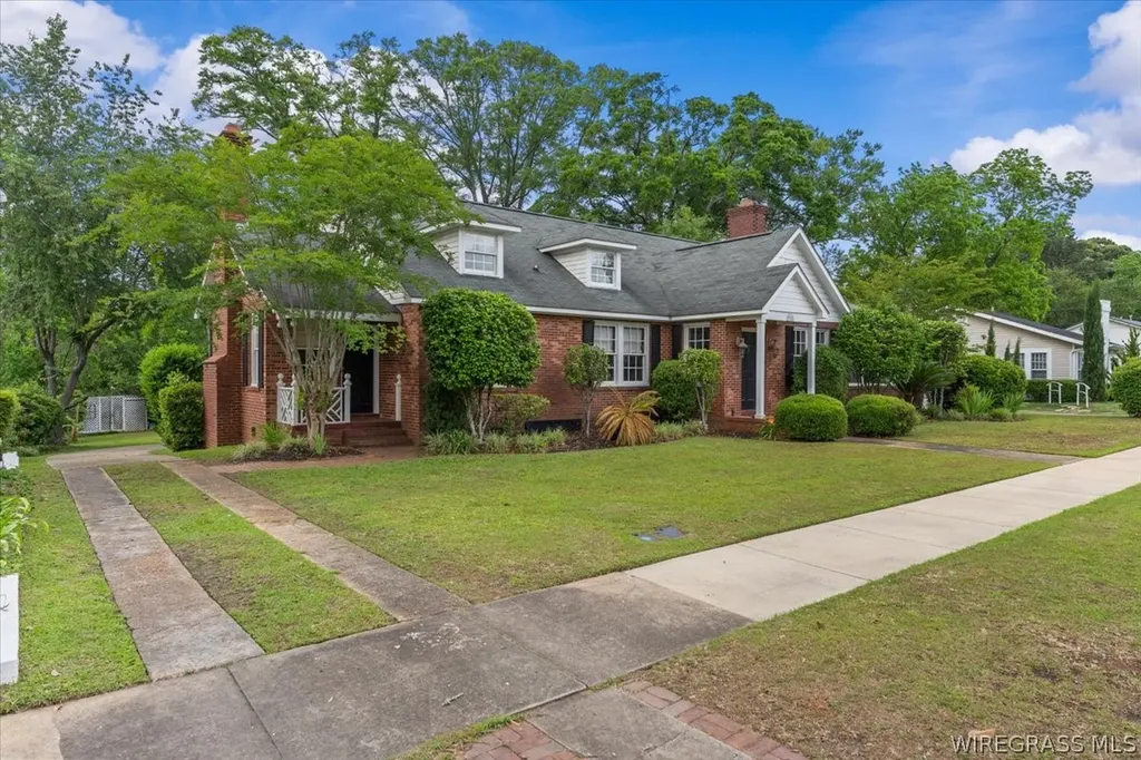 702 College Street Enterprise AL 36330
