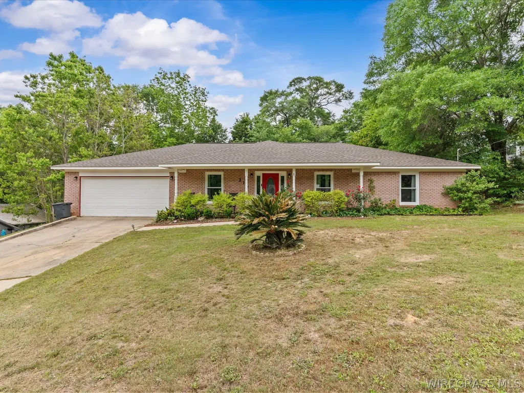 216 Rolling Pines Drive Enterprise AL 36330