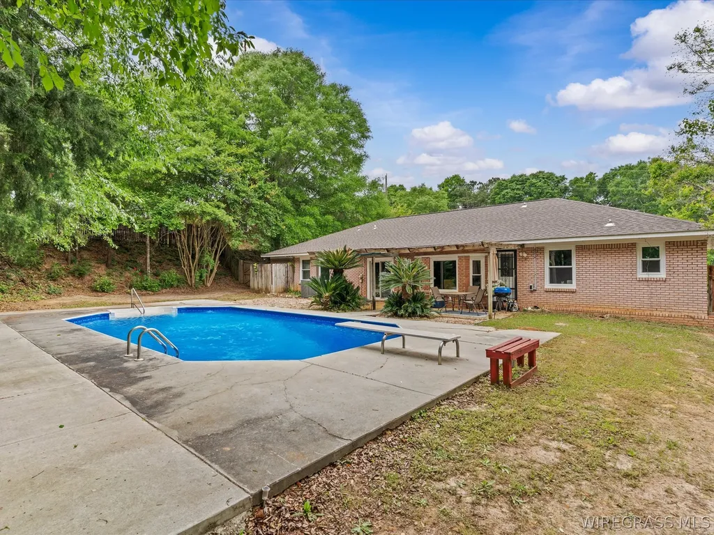 216 Rolling Pines Drive Enterprise AL 36330