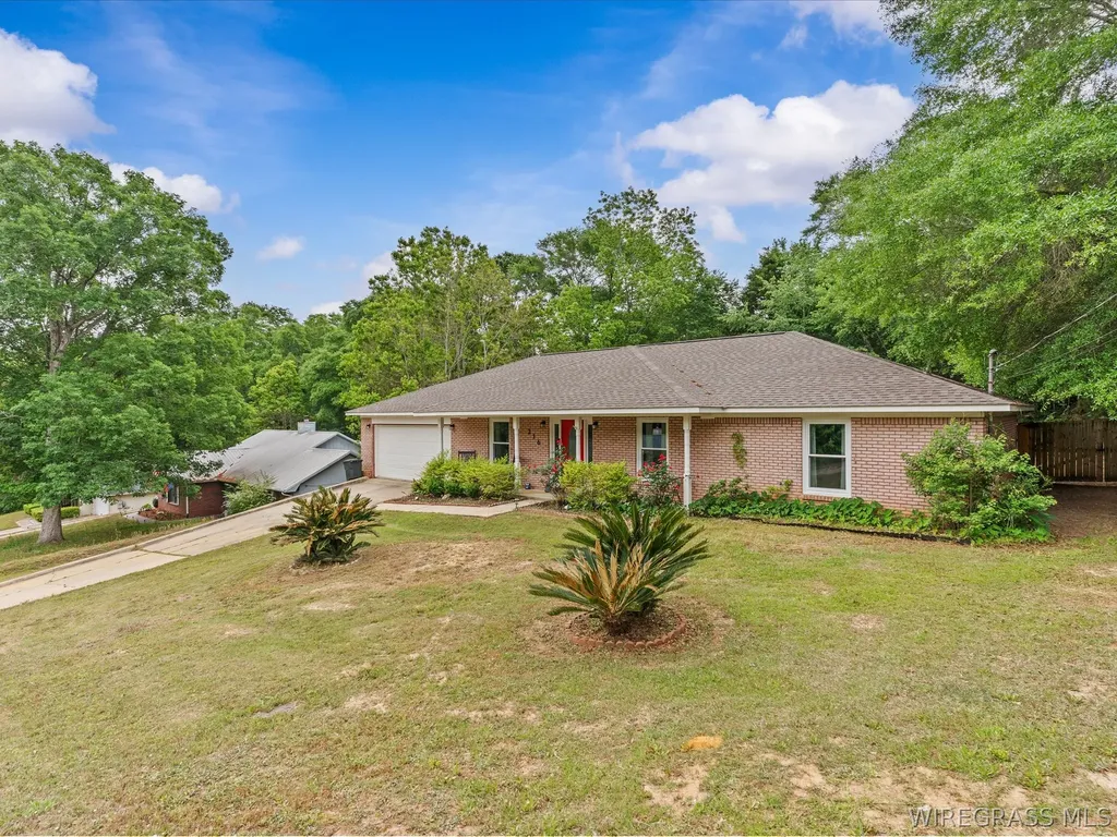 216 Rolling Pines Drive Enterprise AL 36330