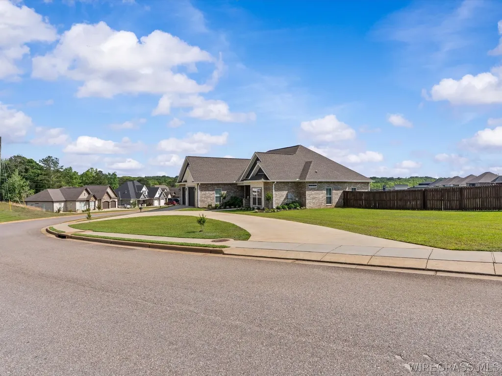 359 Lakes Drive Enterprise AL 36330