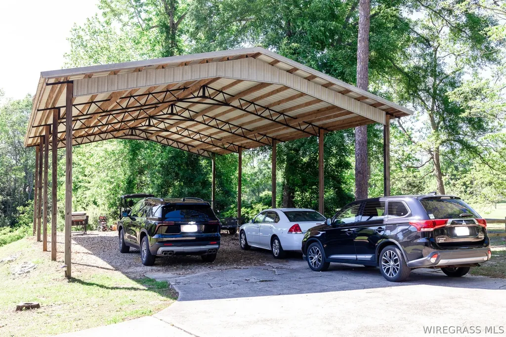 205 N Woodland Street Geneva AL 36340