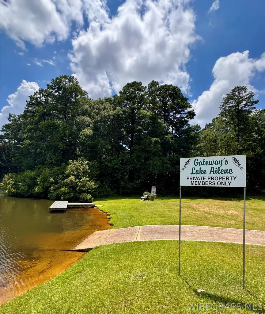 102 High Bluff Drive Enterprise AL 36330
