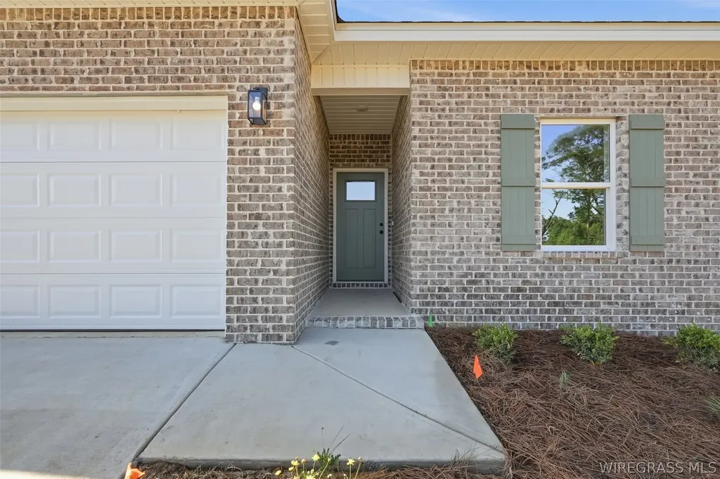 331 Thornbird Loop Enterprise AL 36330
