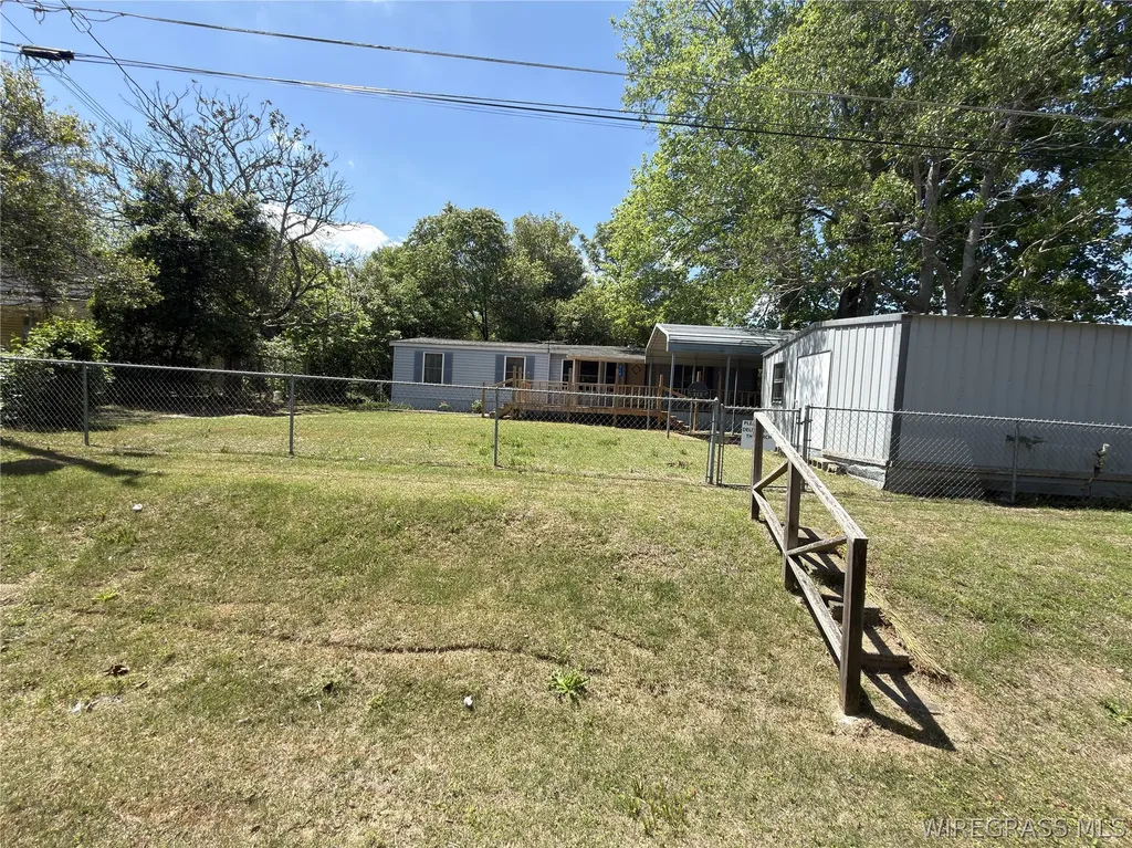 313 Fitzsimmons Street New Brockton AL 36351