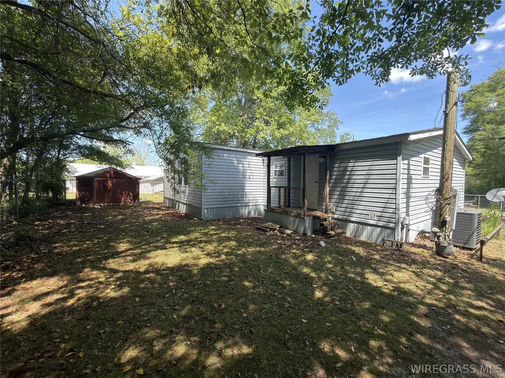 313 Fitzsimmons Street New Brockton AL 36351
