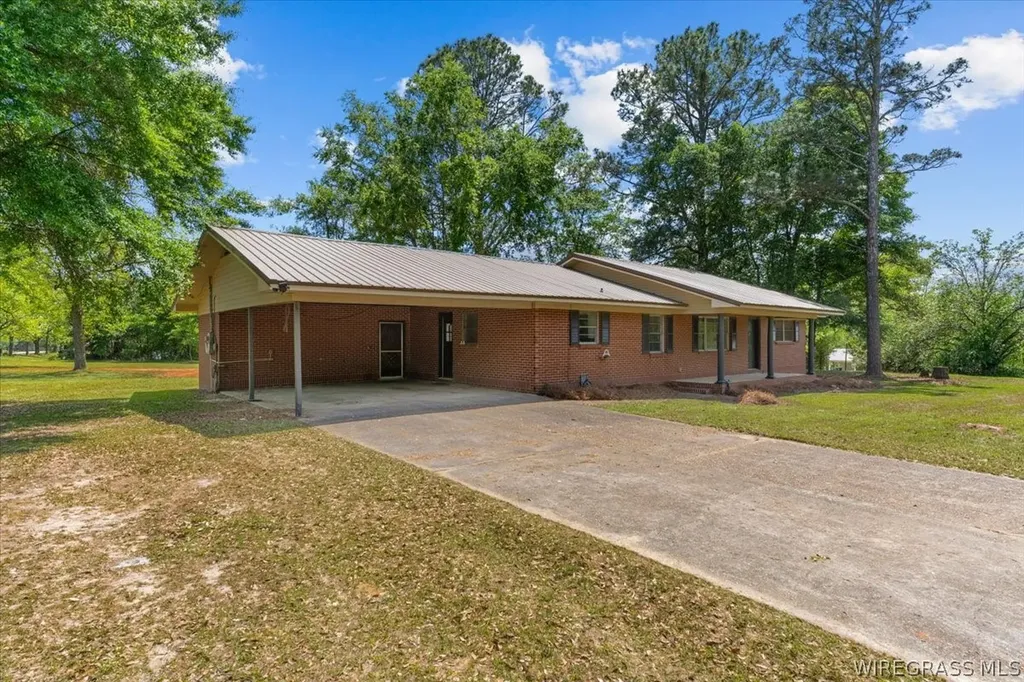 323 S Tyler Street New Brockton AL 36351