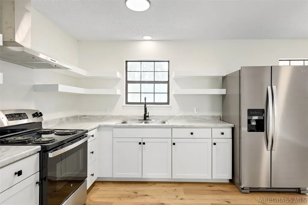 106 Oakridge Circle Enterprise AL 36330