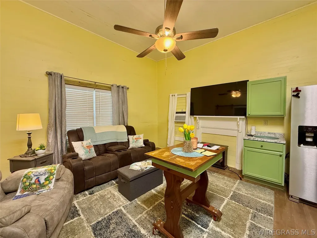 204 W Line Street Hartford AL 36344