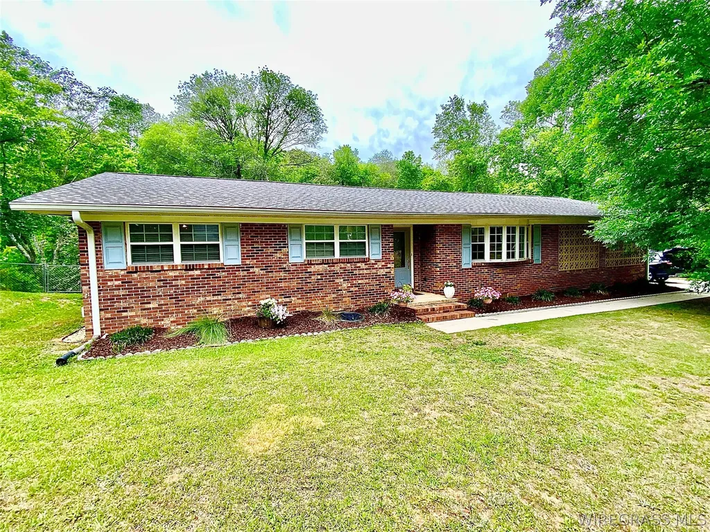117 W Emerald Drive Enterprise AL 36330