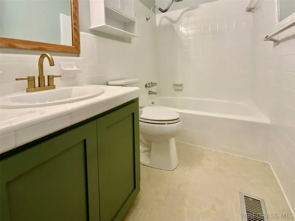117 W Emerald Drive Enterprise AL 36330