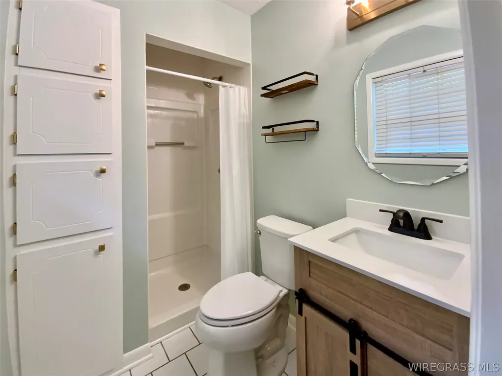 117 W Emerald Drive Enterprise AL 36330