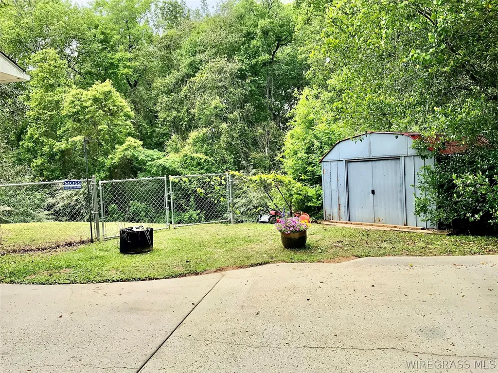 117 W Emerald Drive Enterprise AL 36330