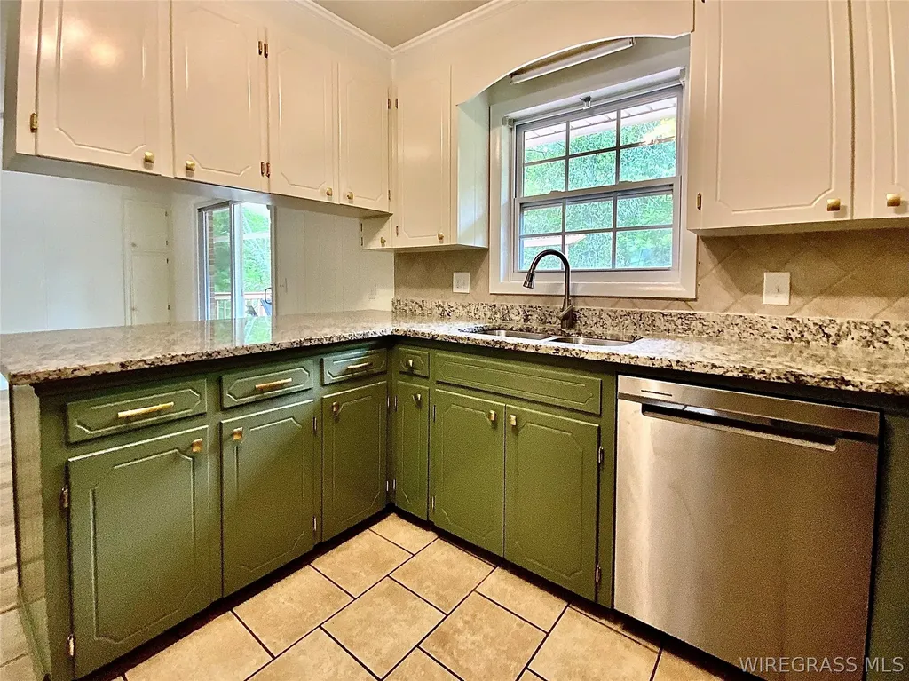 117 W Emerald Drive Enterprise AL 36330
