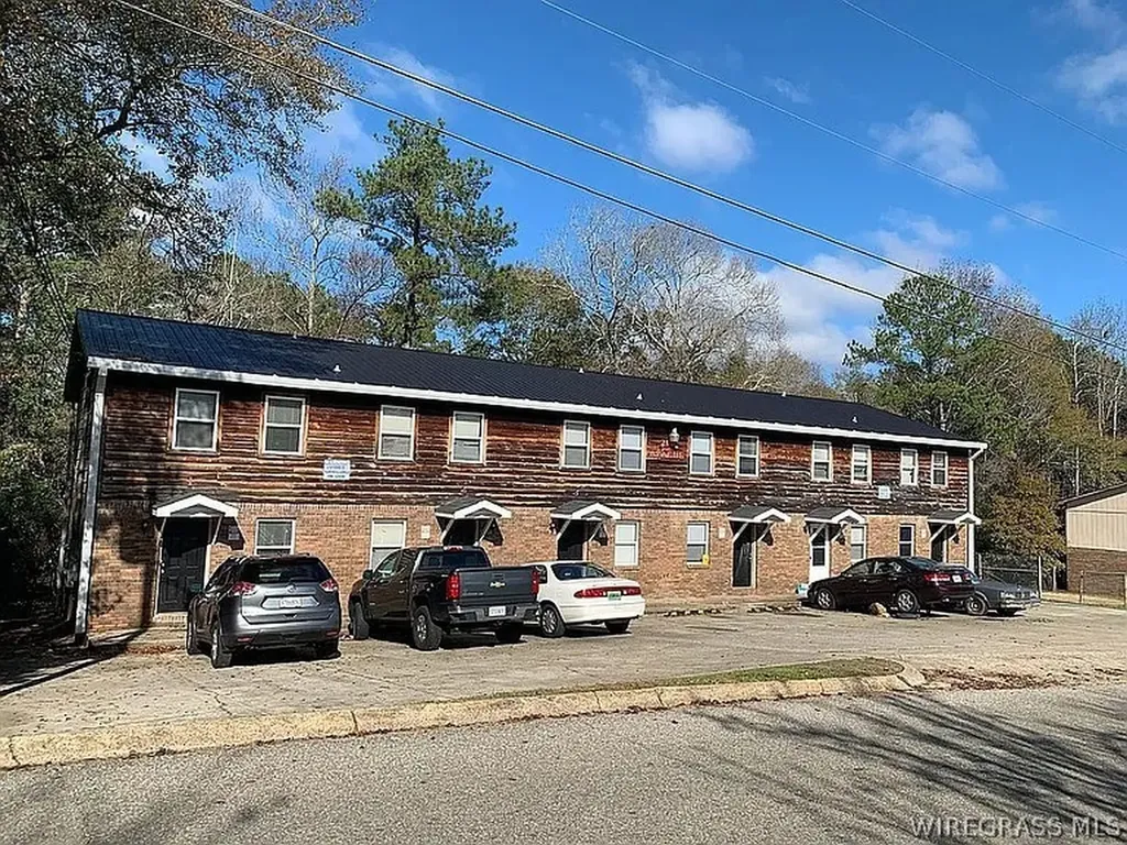 210 Apache Drive Enterprise AL 36330