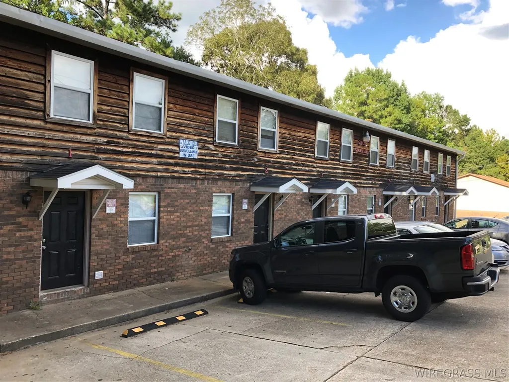 210 Apache Drive Enterprise AL 36330