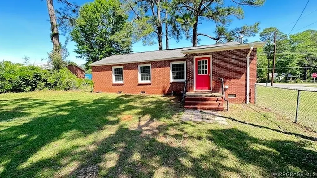 1008 E Park Avenue Enterprise AL 36330