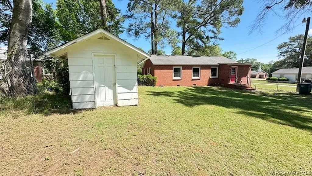 1008 E Park Avenue Enterprise AL 36330