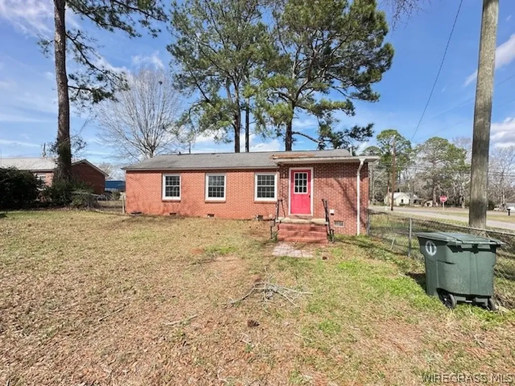 1008 E Park Avenue Enterprise AL 36330