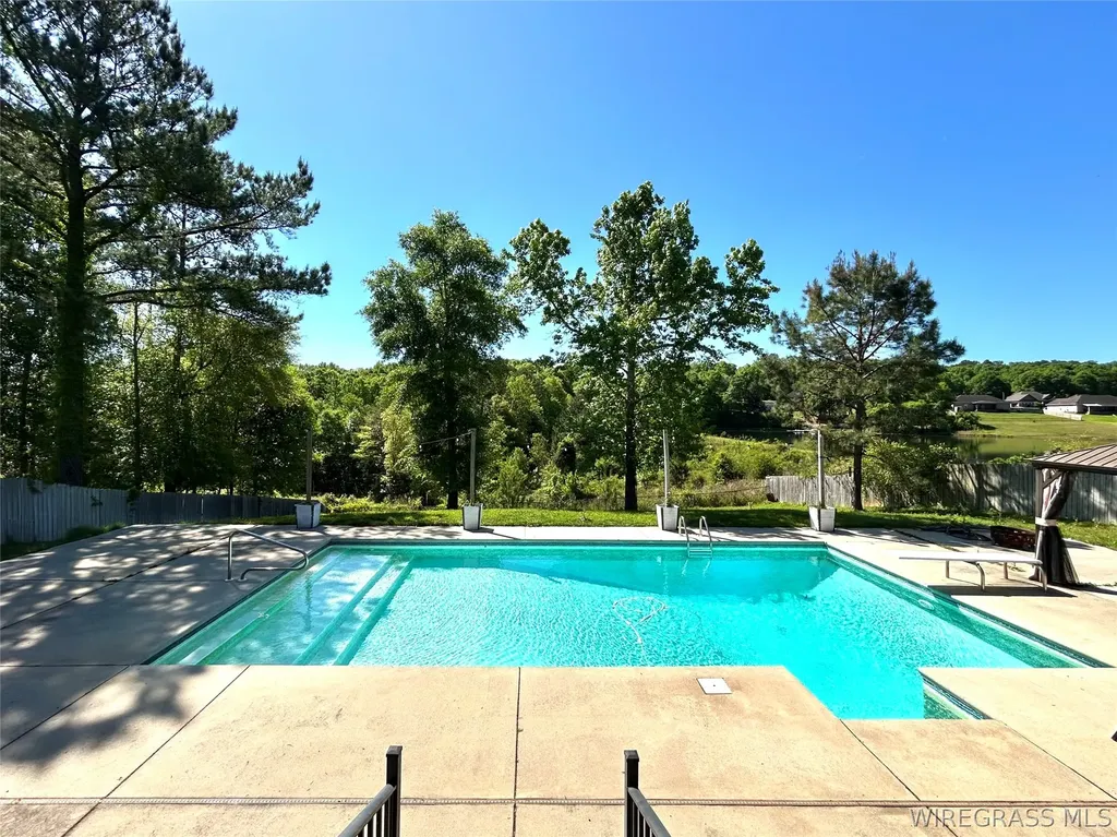212 Freedon Heights Enterprise AL 36330