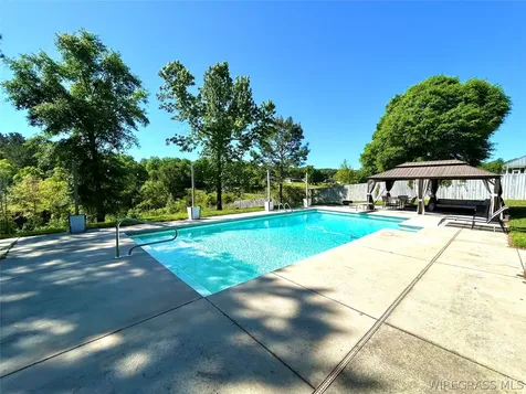 212 Freedon Heights Enterprise AL 36330