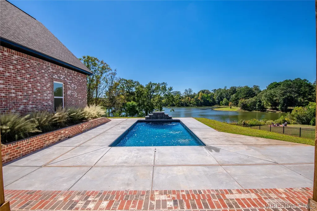 101 Kallie Court Enterprise AL 36330