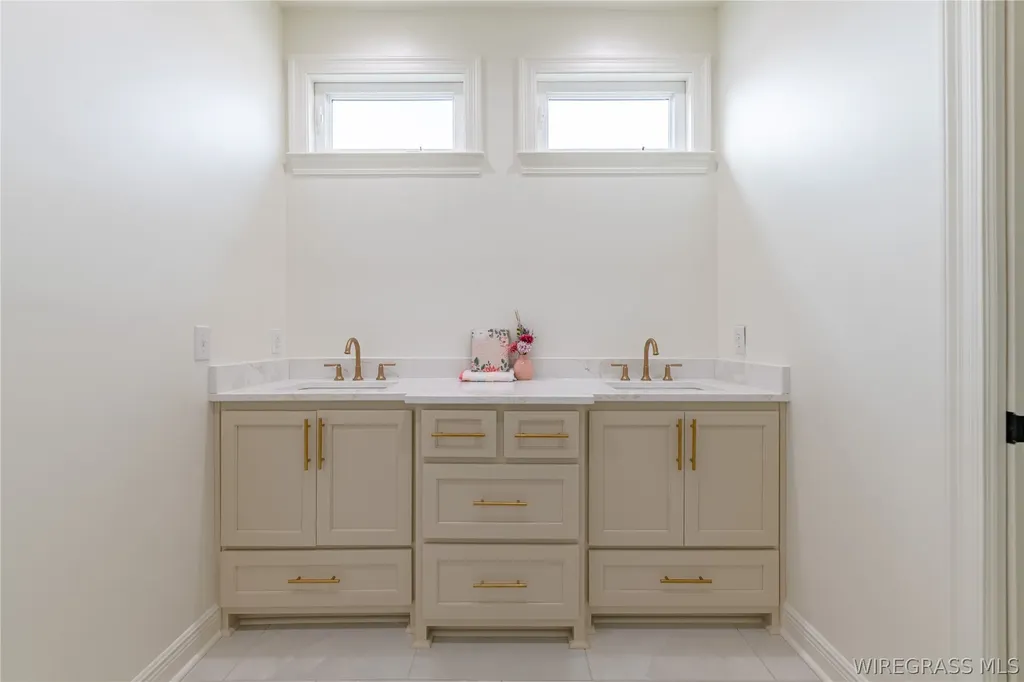 101 Kallie Court Enterprise AL 36330