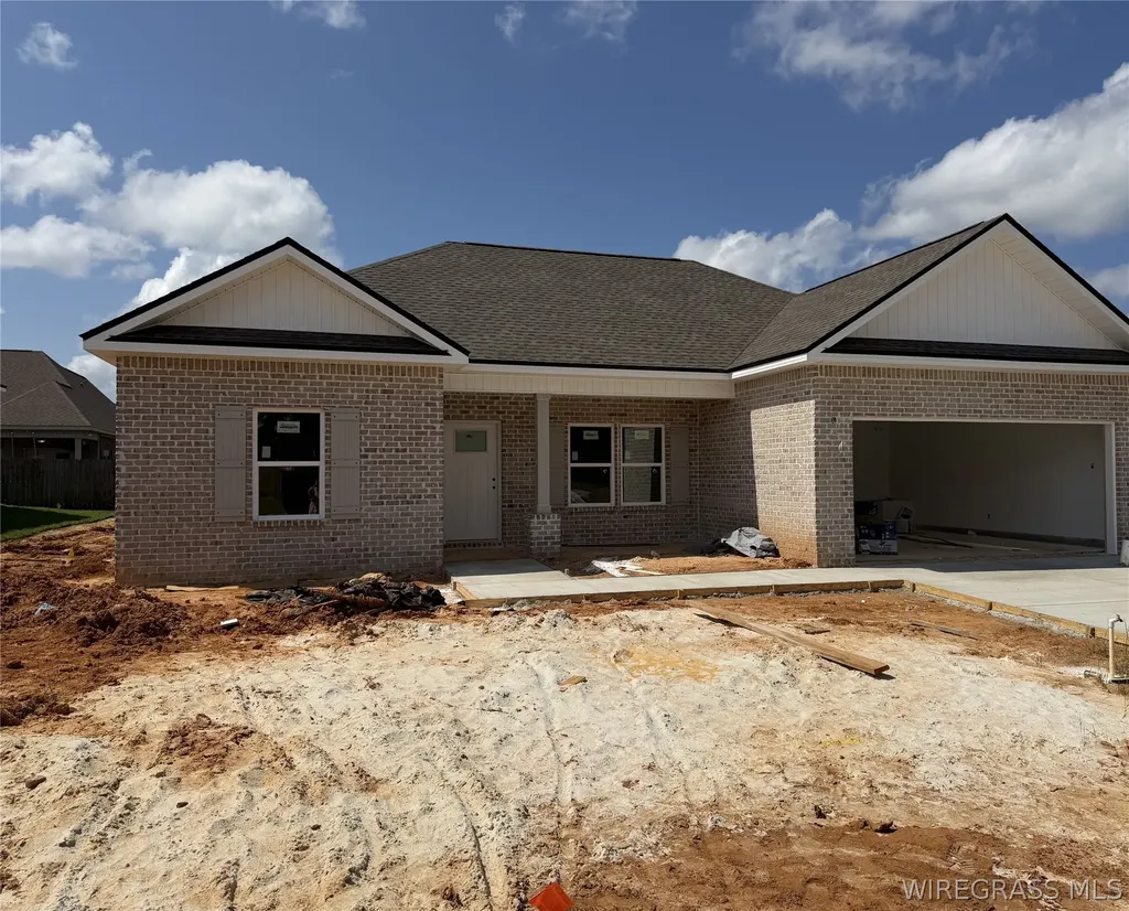 319 Thornbird Loop Enterprise AL 36330