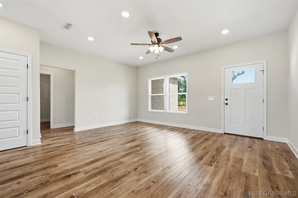 319 Thornbird Loop Enterprise AL 36330