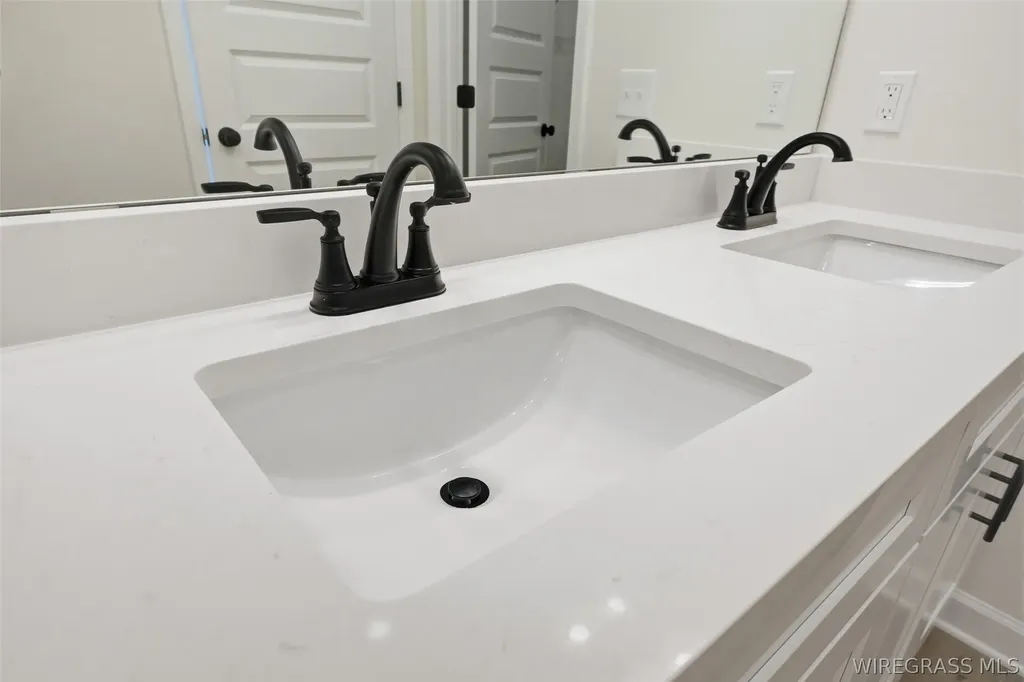 319 Thornbird Loop Enterprise AL 36330