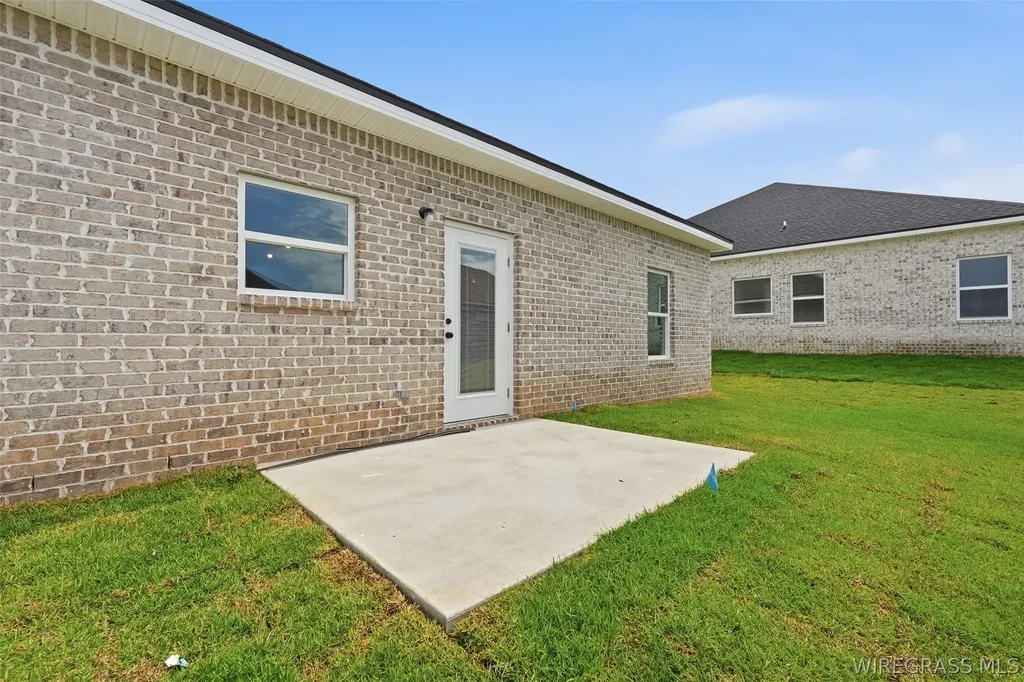319 Thornbird Loop Enterprise AL 36330