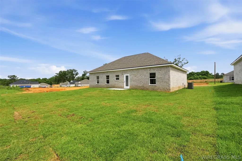 319 Thornbird Loop Enterprise AL 36330