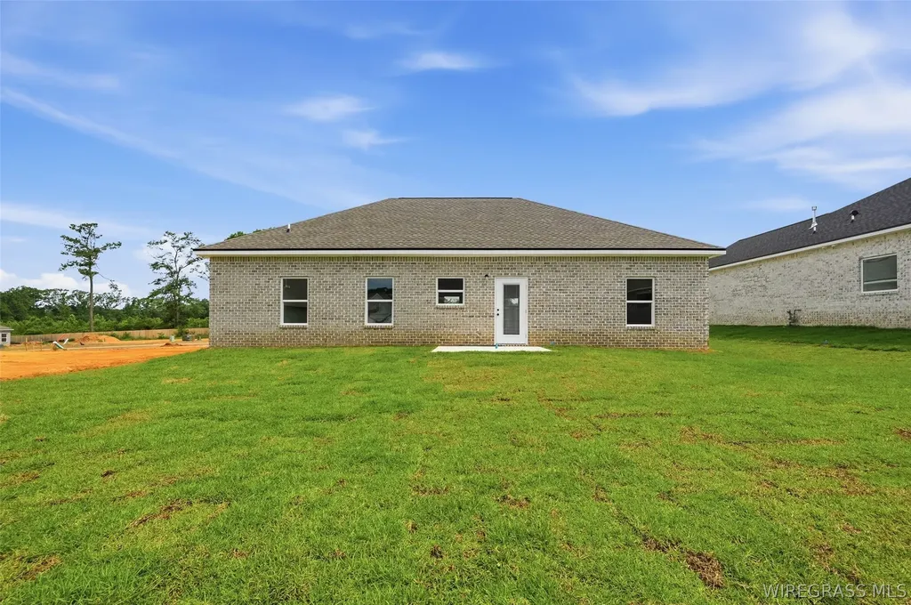 319 Thornbird Loop Enterprise AL 36330