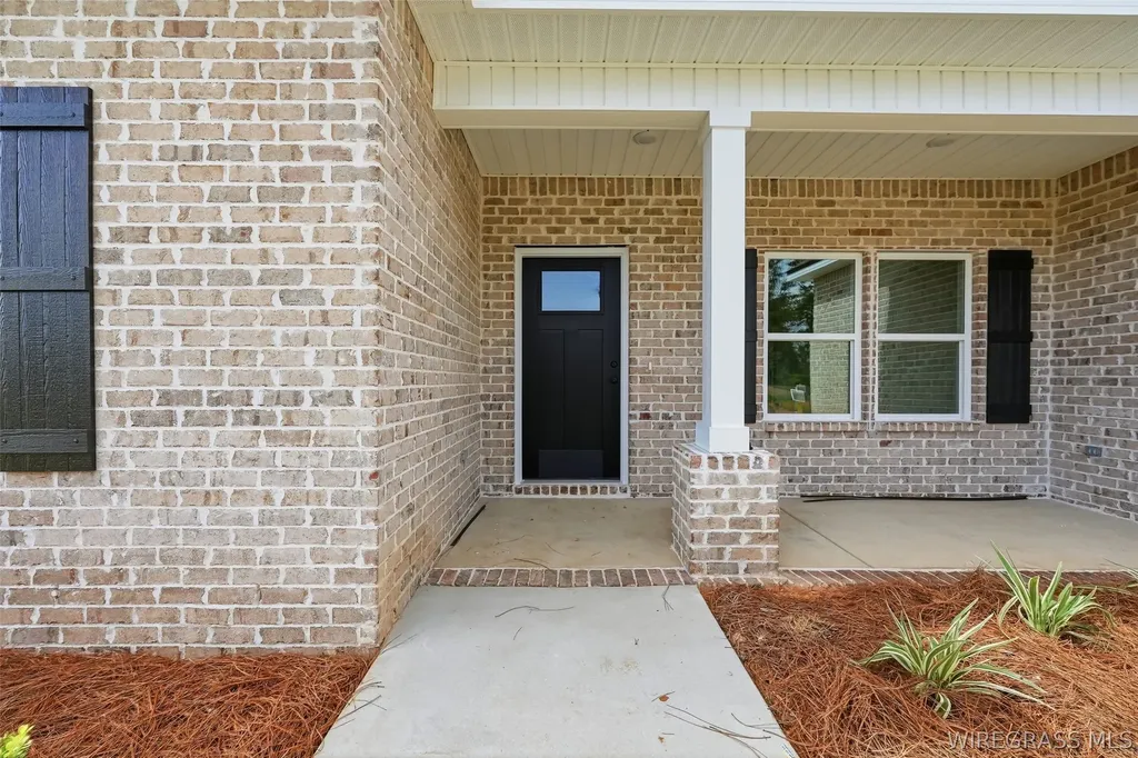 319 Thornbird Loop Enterprise AL 36330