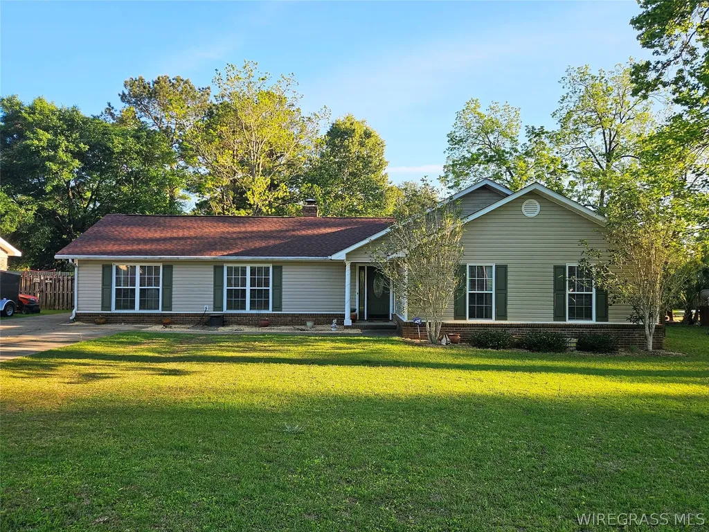 610 Chapelwood Drive Dothan AL 36305