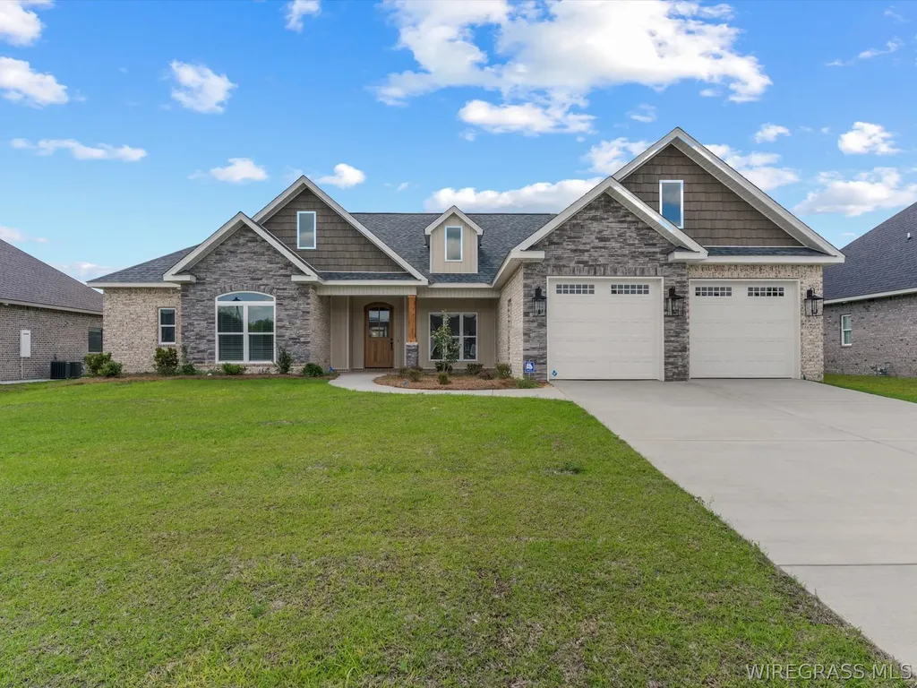 327 Lakes Drive Enterprise AL 36330