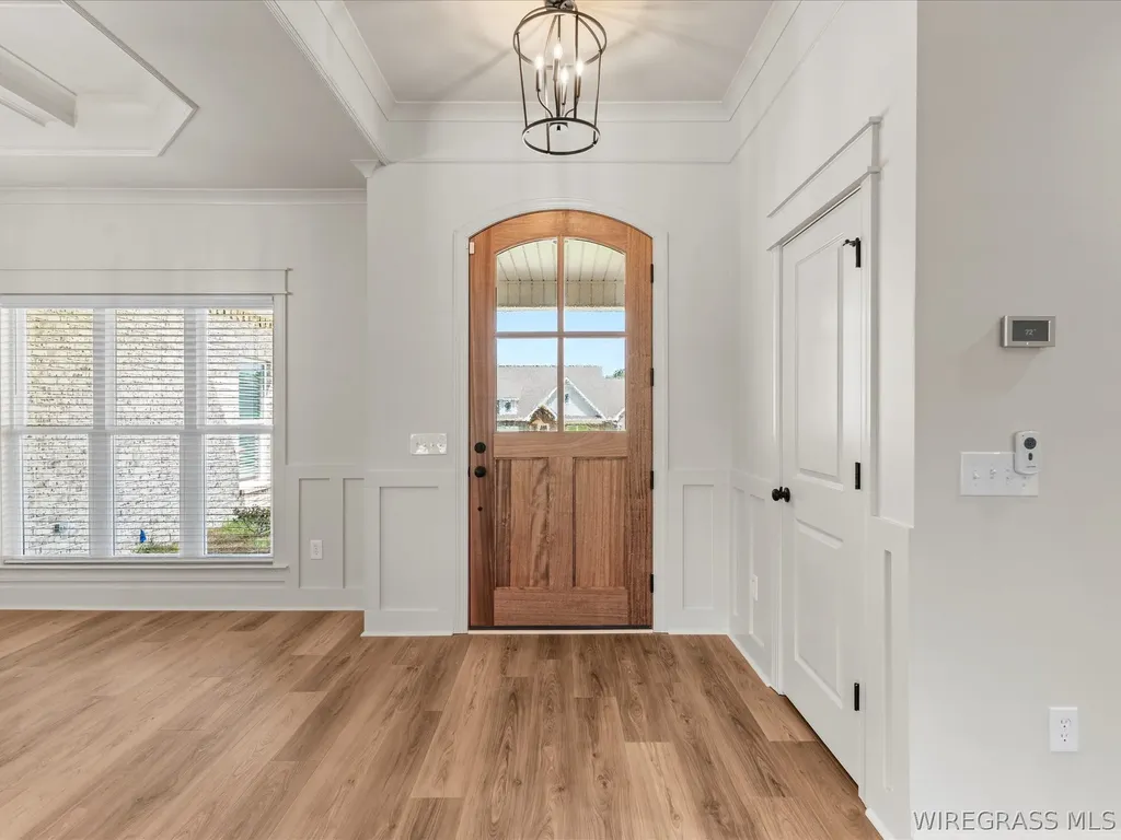 327 Lakes Drive Enterprise AL 36330