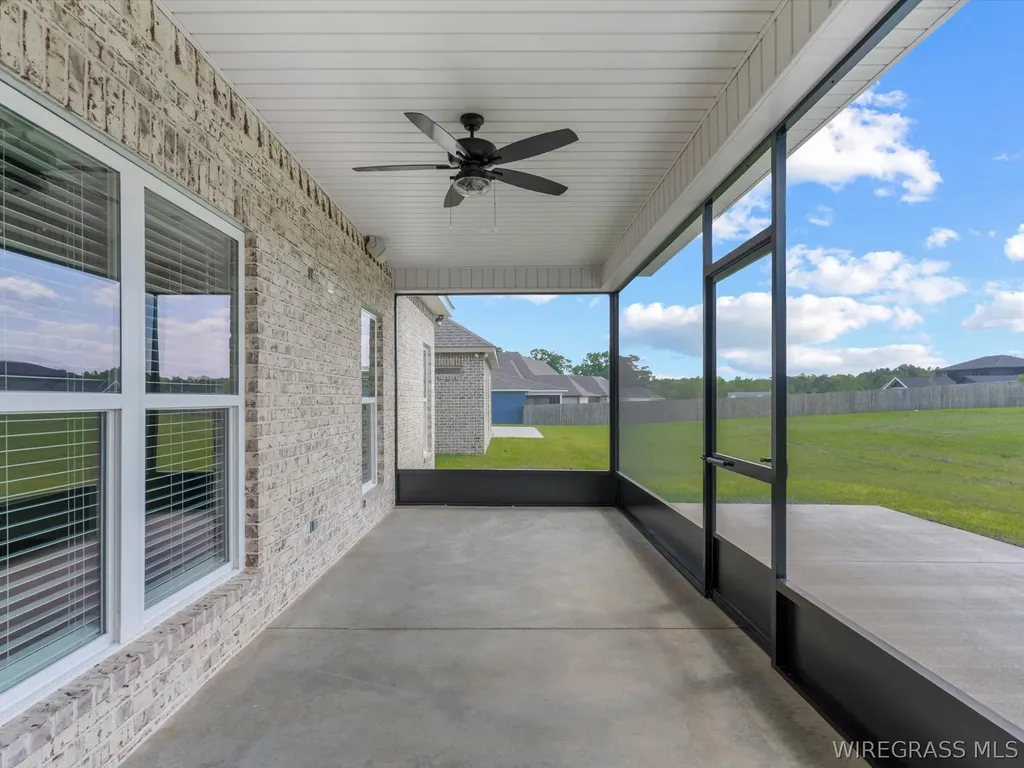 327 Lakes Drive Enterprise AL 36330
