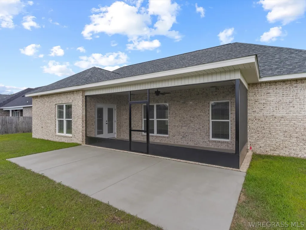 327 Lakes Drive Enterprise AL 36330