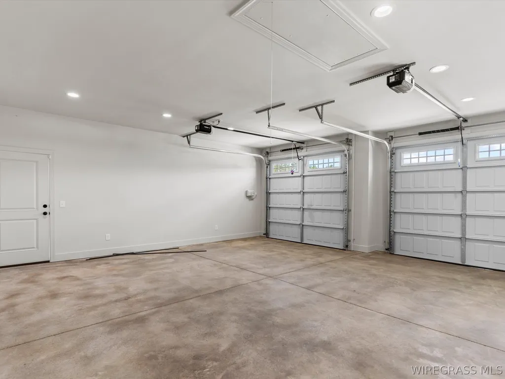 327 Lakes Drive Enterprise AL 36330