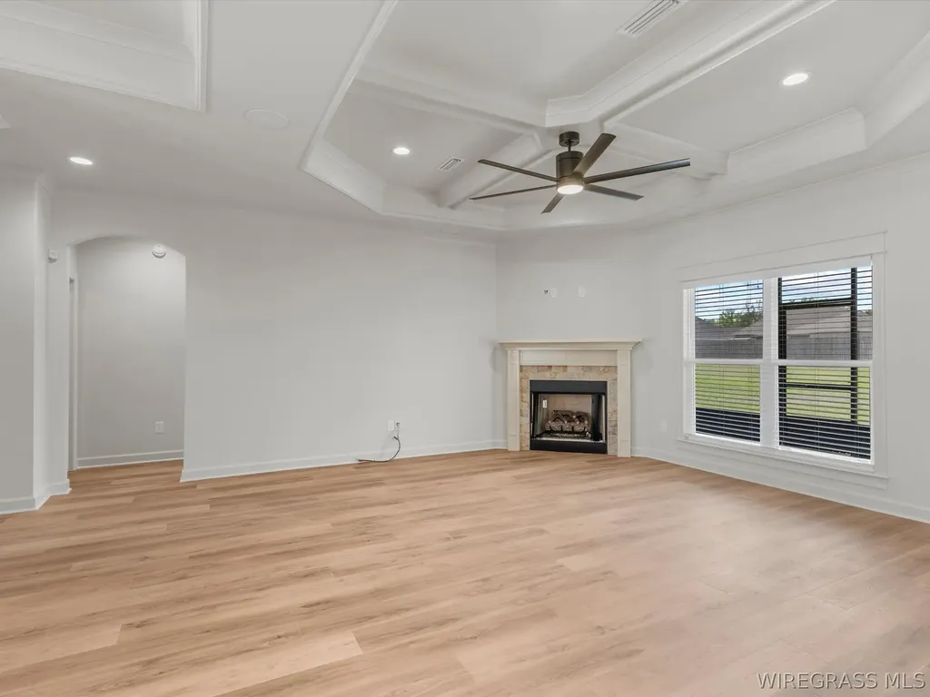 327 Lakes Drive Enterprise AL 36330