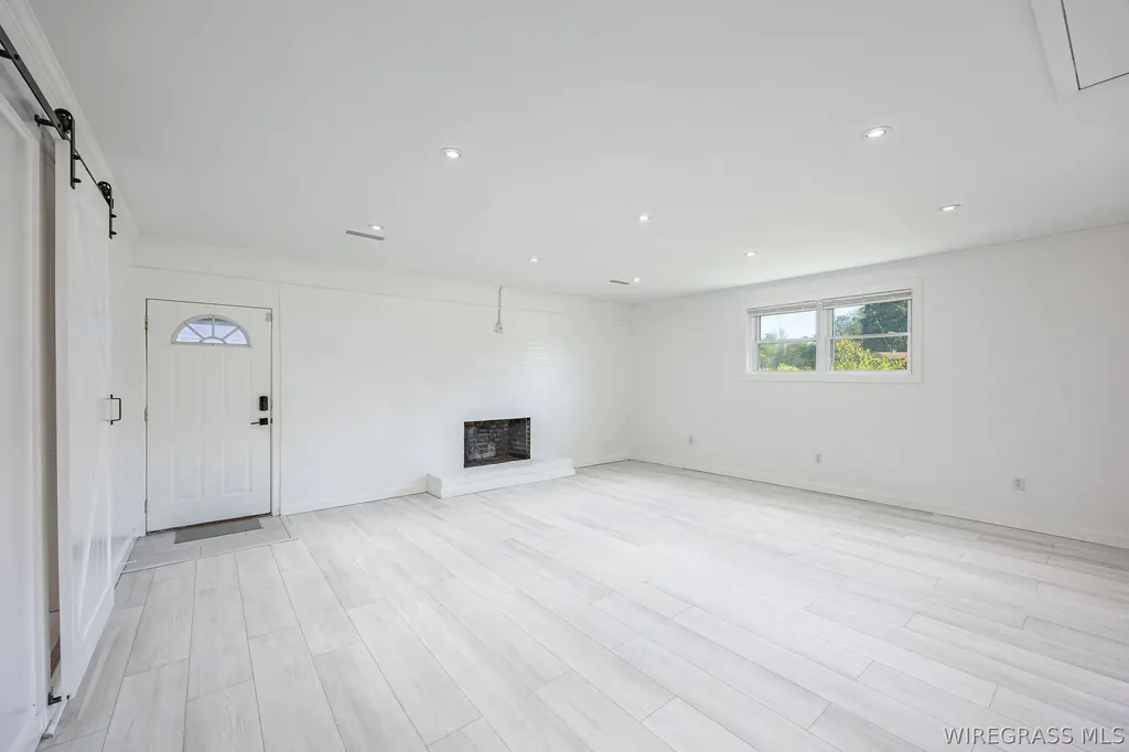 209 Briarhill Road Enterprise AL 36330