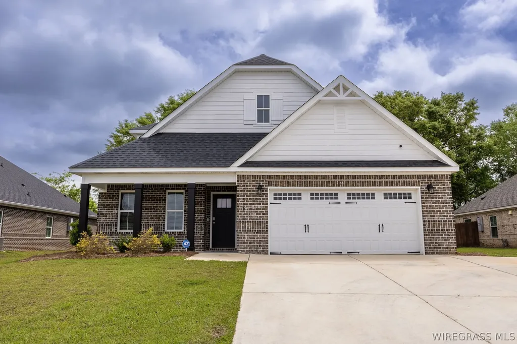 307 Hundley Drive Enterprise AL 36330