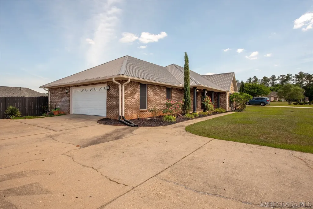 202 Sonya Drive Enterprise AL 36330