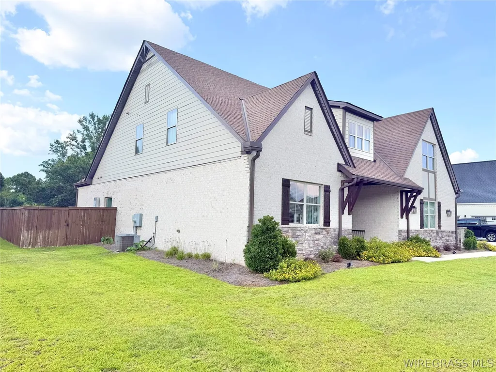 110 Lucas Lane Midland City AL 36350