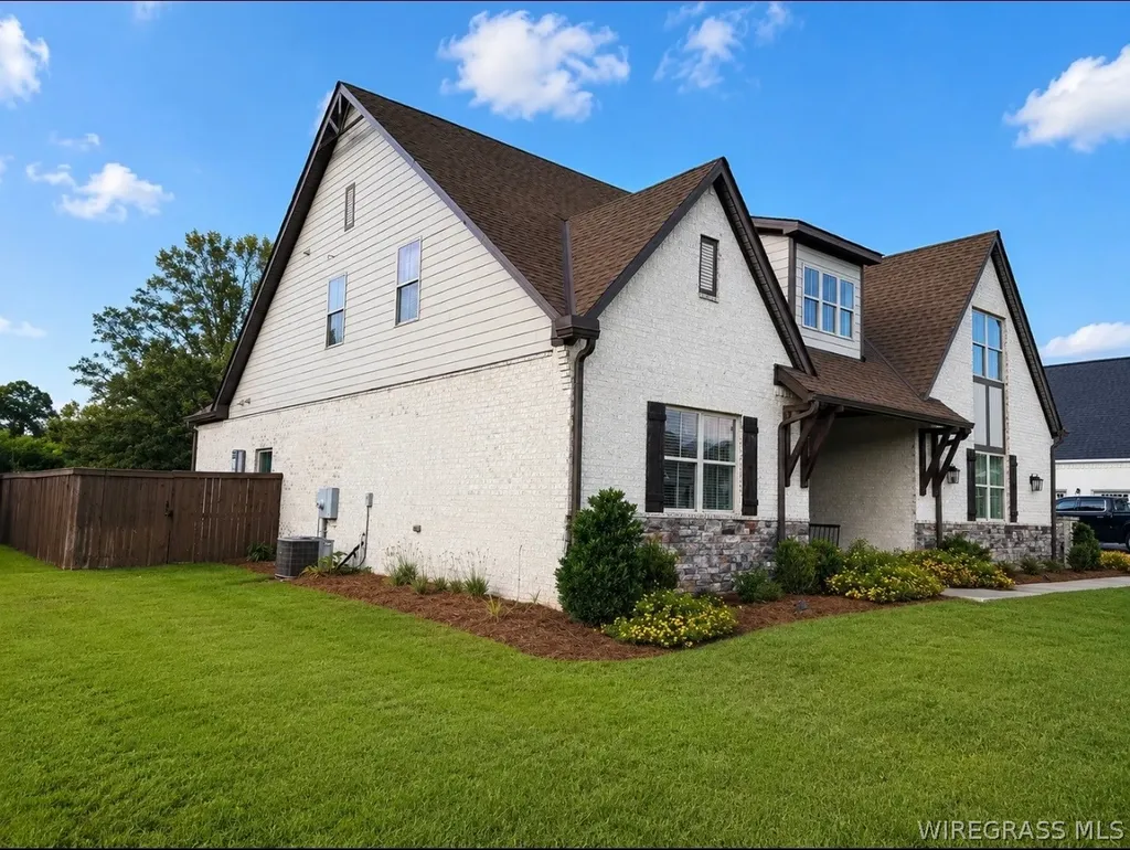 110 Lucas Lane Midland City AL 36350
