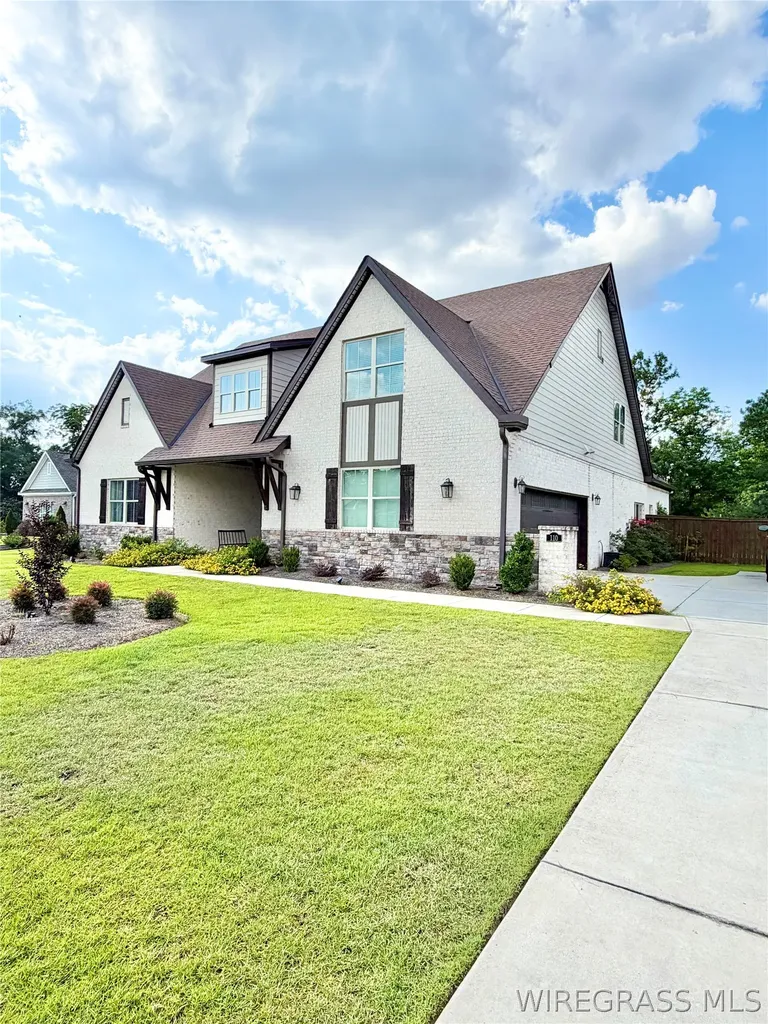 110 Lucas Lane Midland City AL 36350