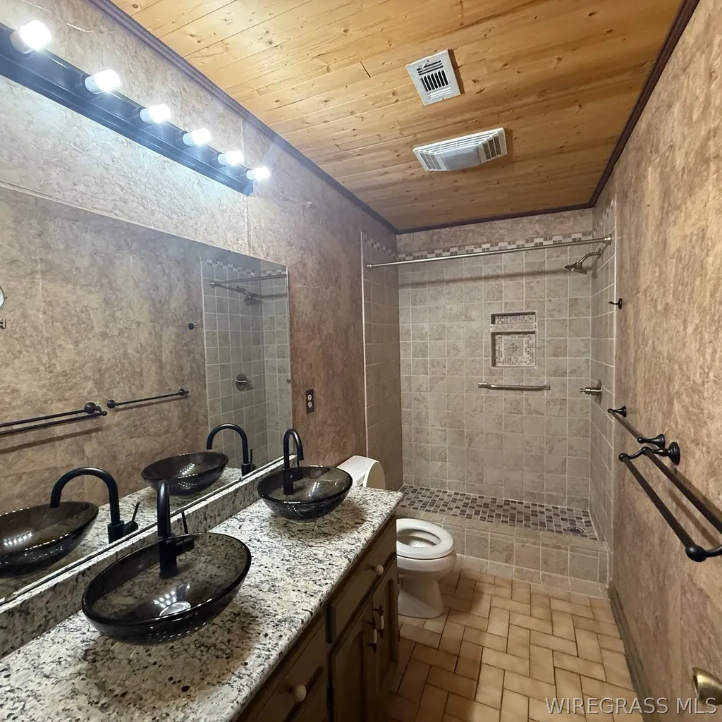 325 County Road 471 Kinston AL 36453