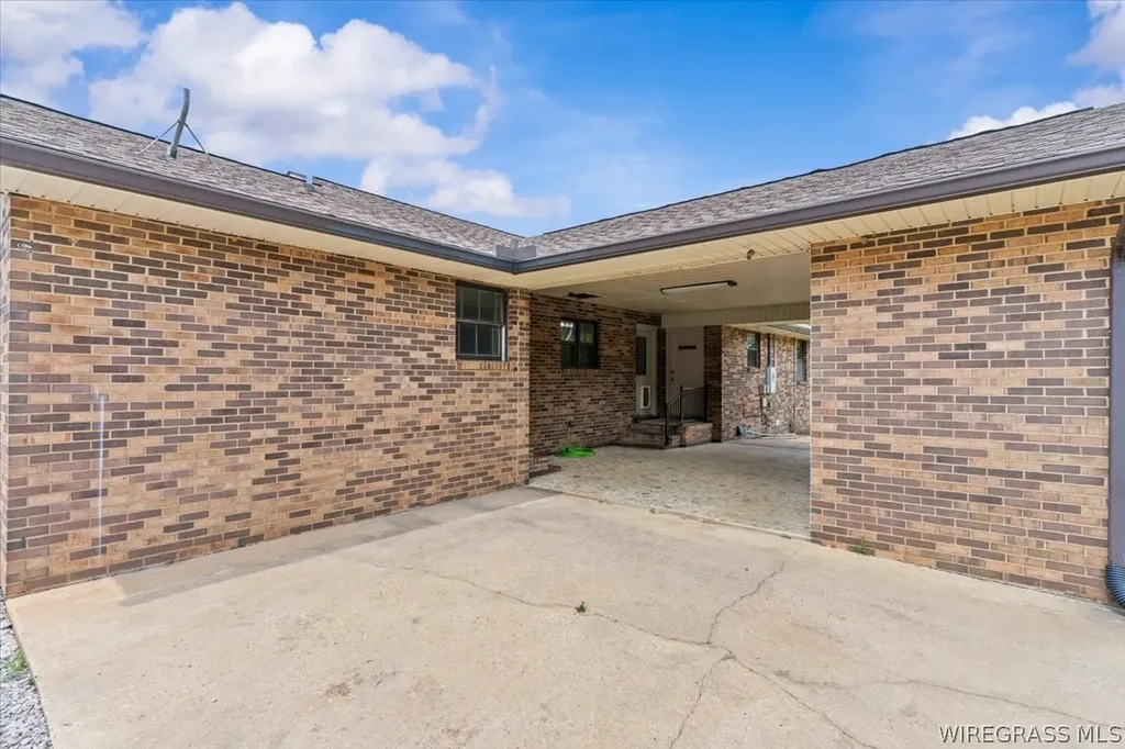 325 County Road 471 Kinston AL 36453