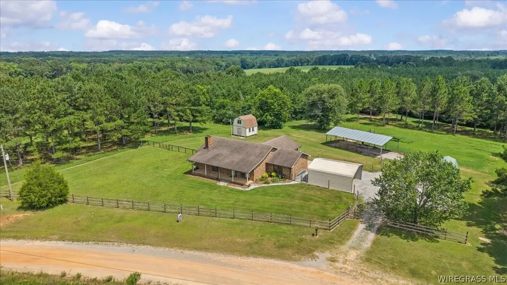 325 County Road 471 Kinston AL 36453